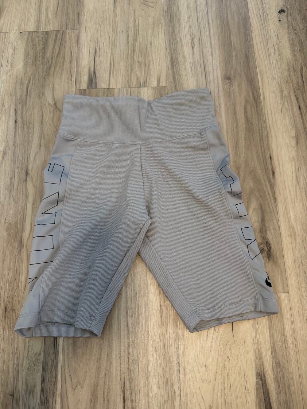 Nike Air Ribbed Bike Shorts Gray High Waisted Athletic CJ3125-077 Women's XS